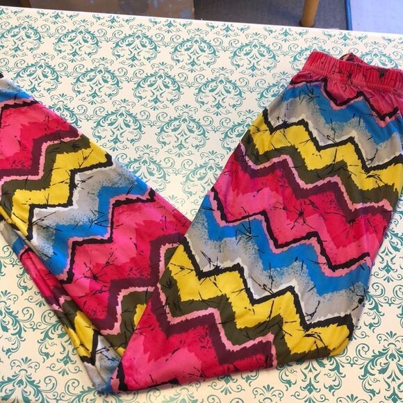 ❤️J & Me Colorful Leggings One Size - Picture 4 of 5